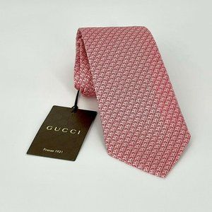 🚫SOLD🚫Brand New Authentic Men’s Gucci Interlocking GG Print Silk Tie With Tags